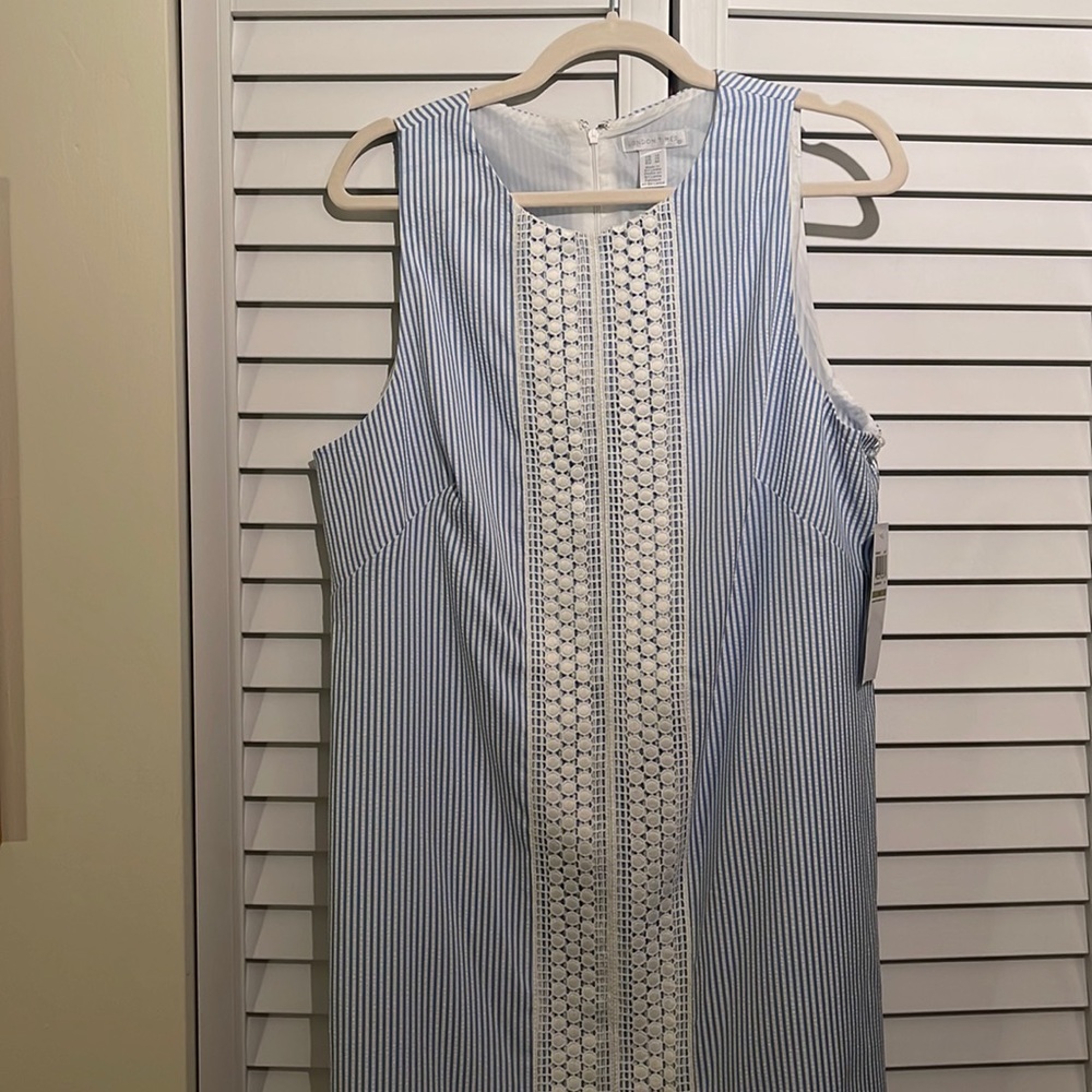 London Times Blue and White Seersucker Dress, lined. Size 14. New with tags
